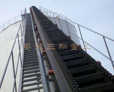 Big dip Angle belt conveyor 